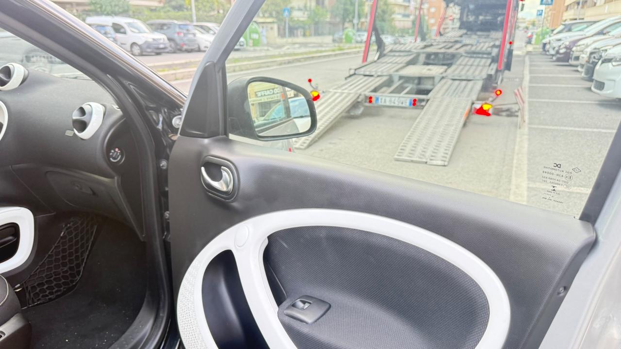 Smart ForFour 70 1.0 Passion LED PSC BLUETOOTH CERCHI 15