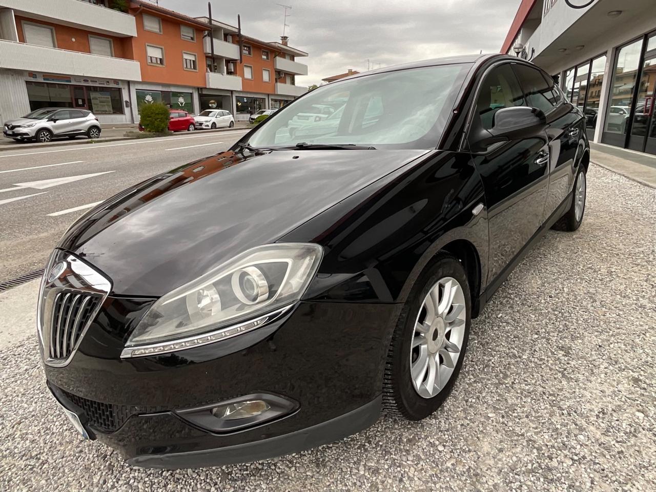 Lancia Delta 1.6 MJT DPF Platino