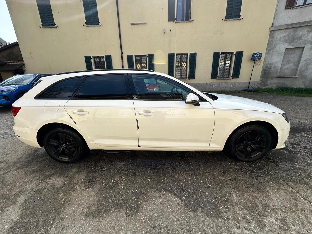 Audi A4 2.0 TDI 150 CV S tronic Business Sport