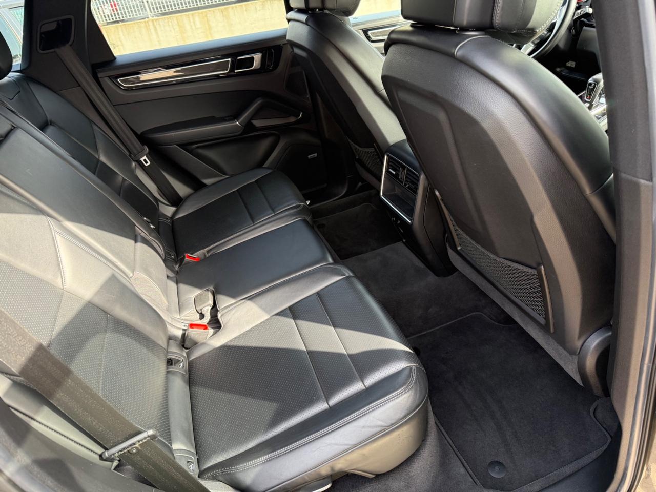 Porsche Cayenne 2.9 V6 S