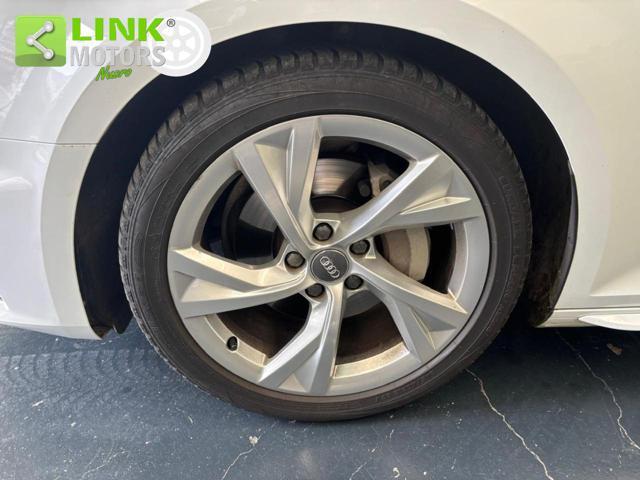 AUDI A4 Avant 40 TDI S tronic S line edition