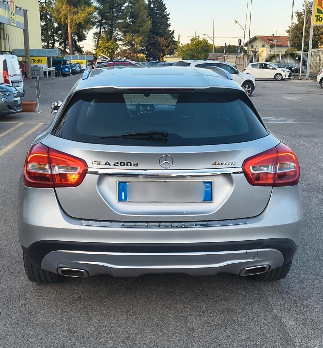 Mercedes-benz GLA 200 d Automatic 4Matic Business