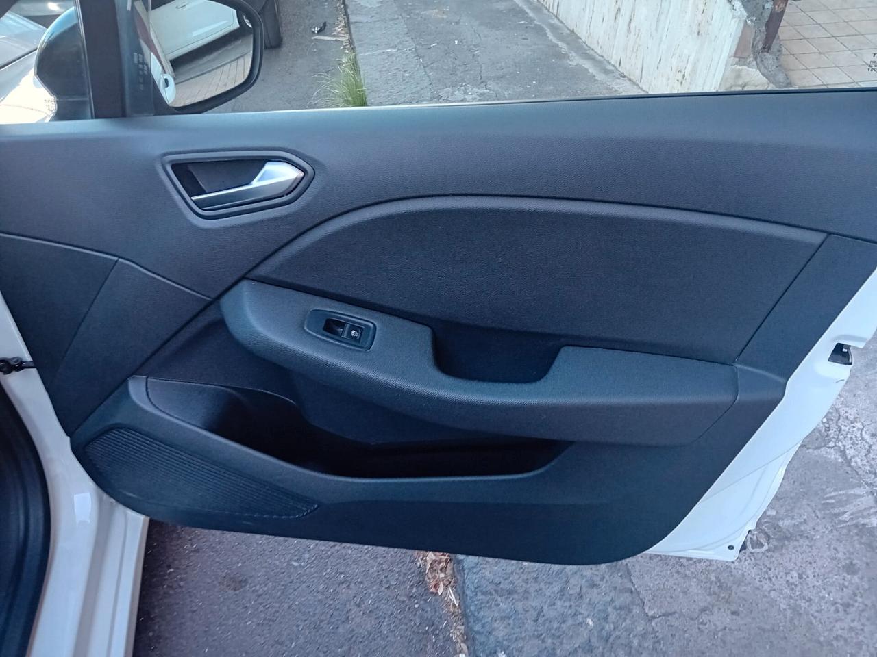 Renault Clio TCe 100 CV GPL 5 porte Techno