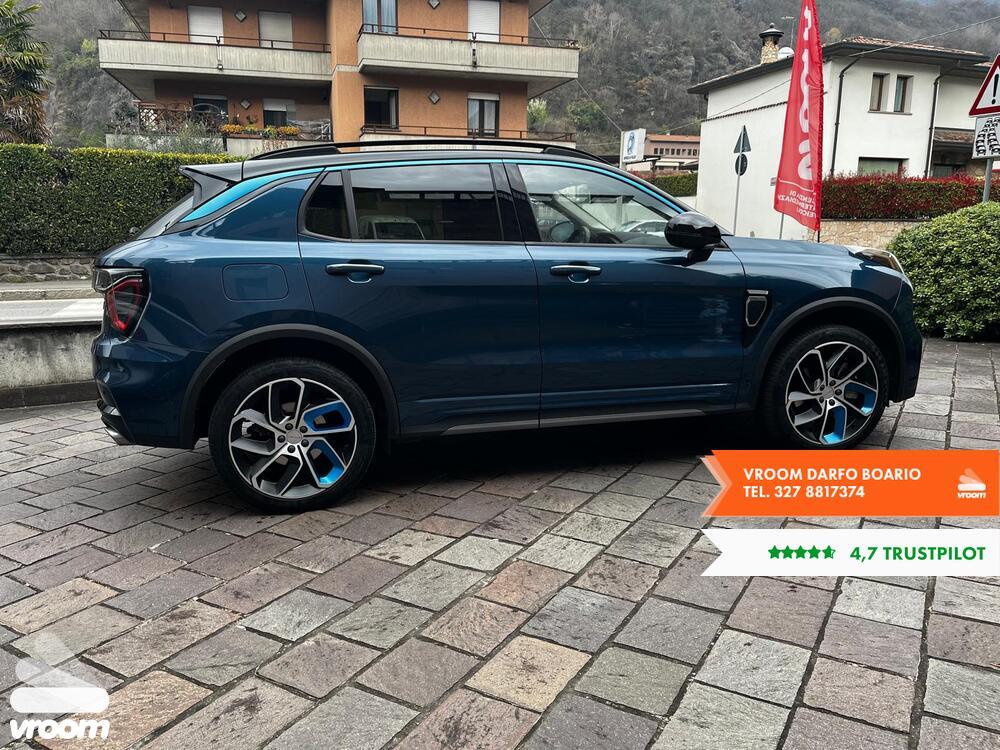 LYNK&CO 01 01 PHEV