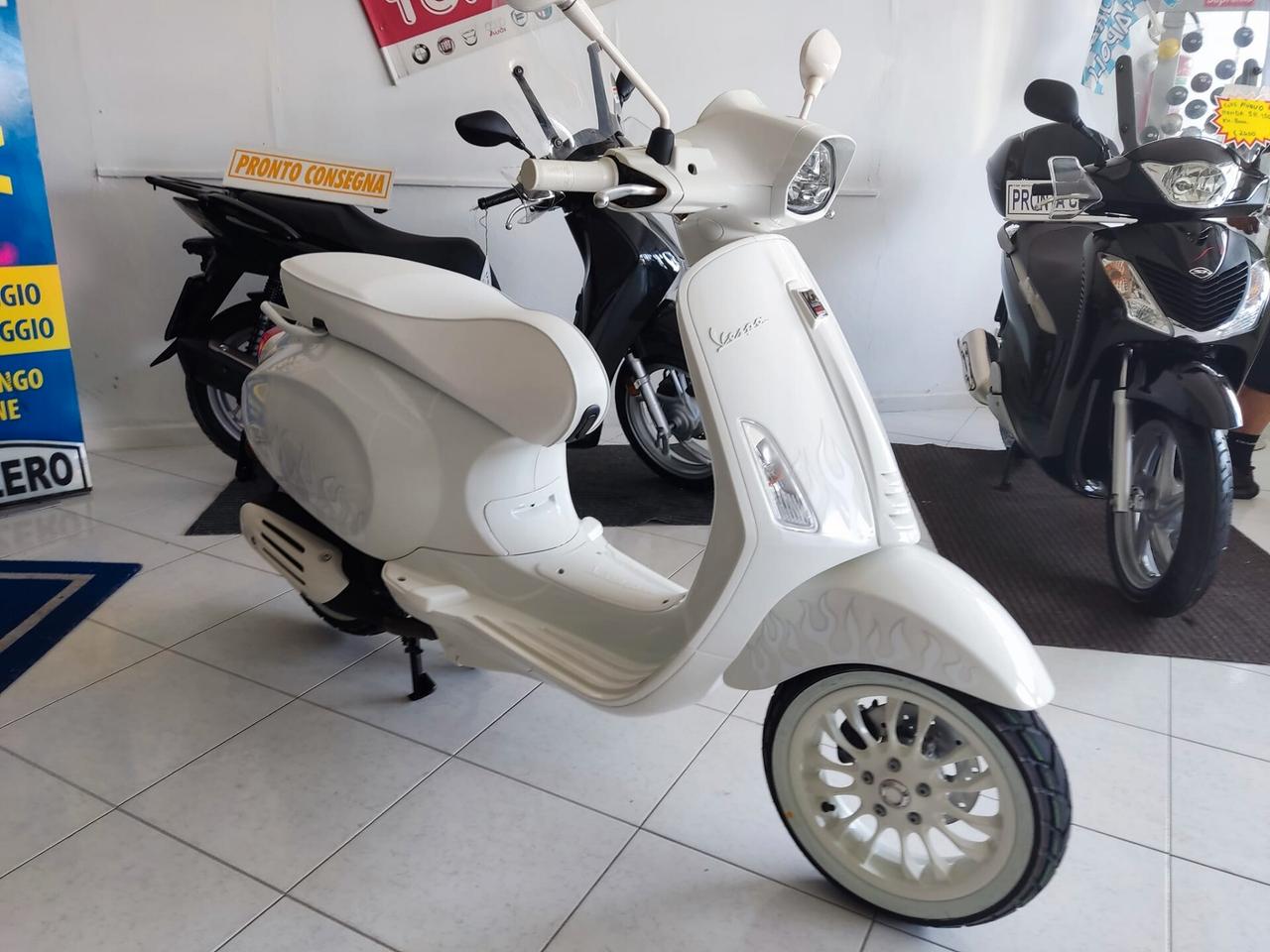 Piaggio Vespa 50 Sprint edizione limitata Justin Bieber