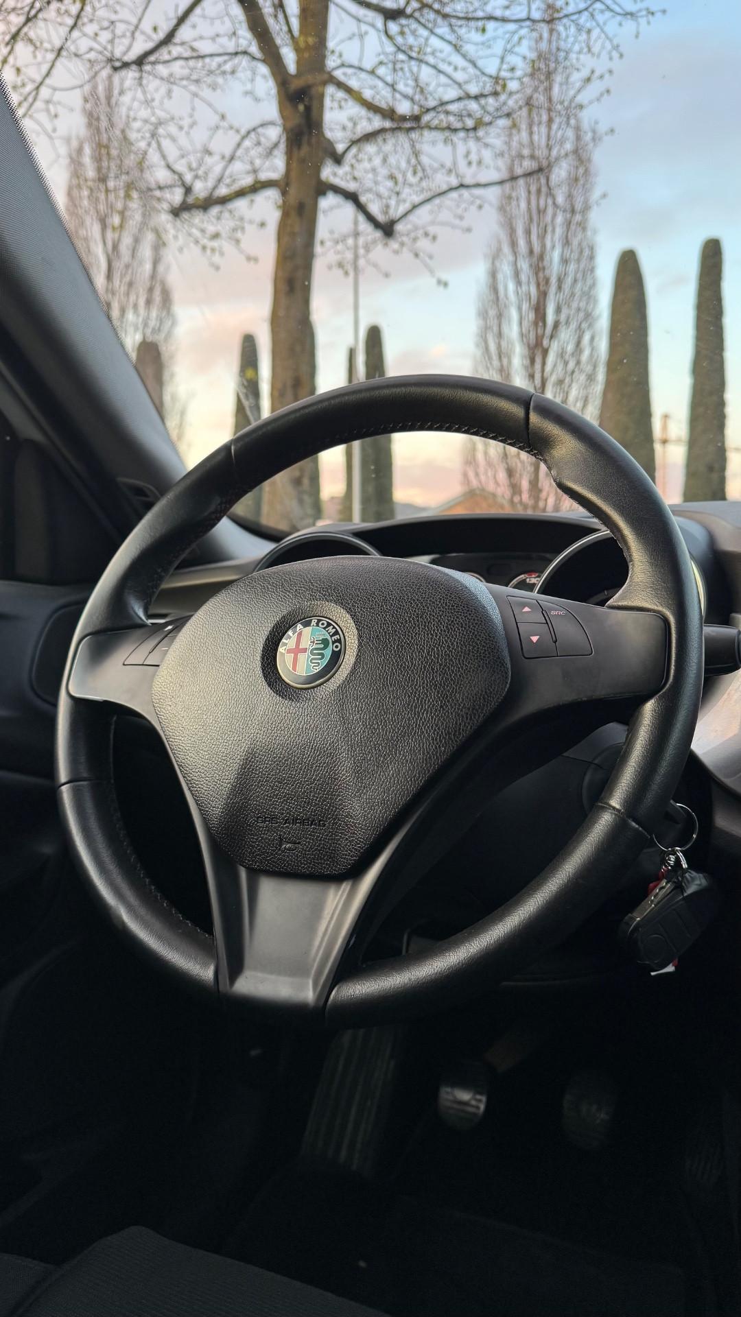 Alfa Romeo Giulietta 1.6 JTDm-2 Distinctive