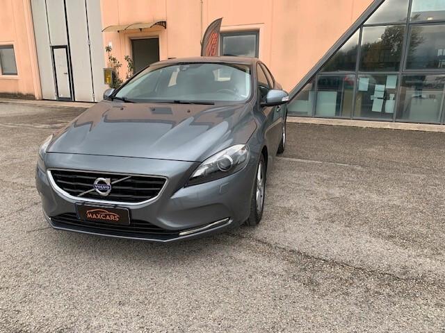Volvo V40 D2 Momentum