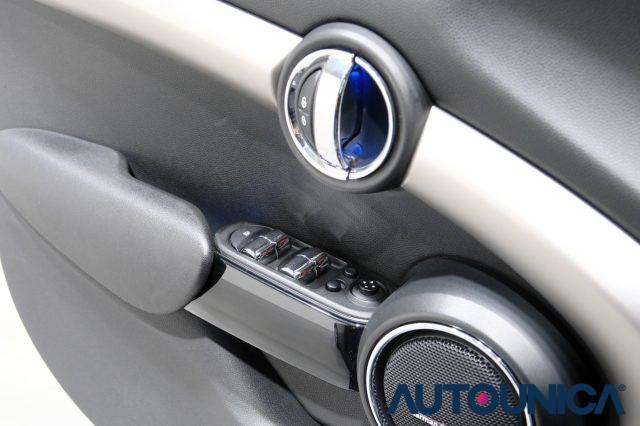 MINI Cooper SD 2.0 COOPER SD AUTOMATICA 5 PORTE