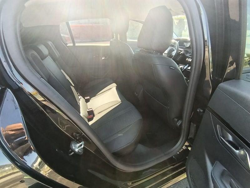 Peugeot 208 Allure Navi Pack 100 S/S