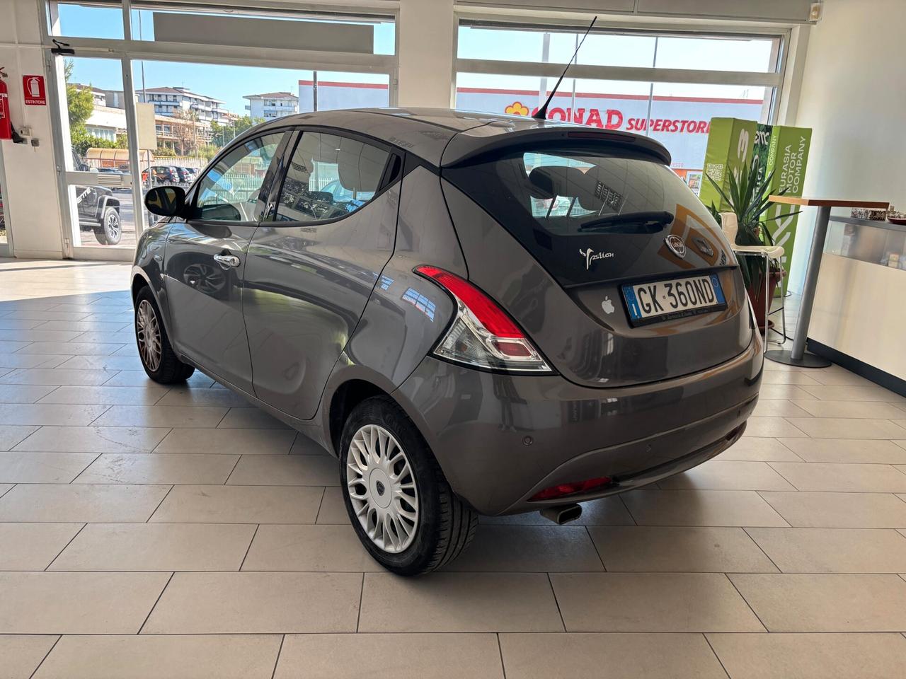 Lancia Ypsilon 1.2 69 CV 5 porte Gold