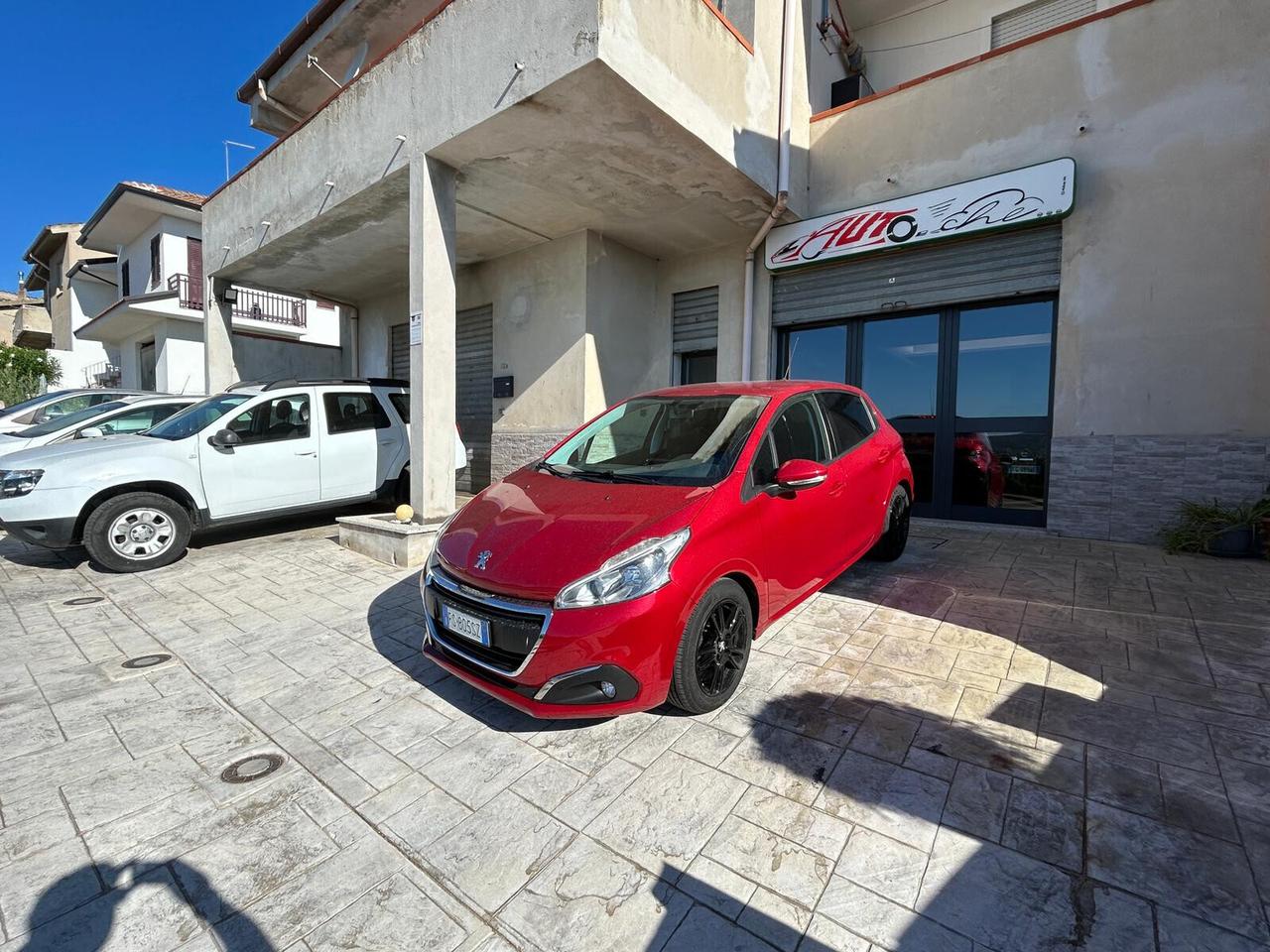 Peugeot 208 BlueHDi 75 5 porte Black Line 2