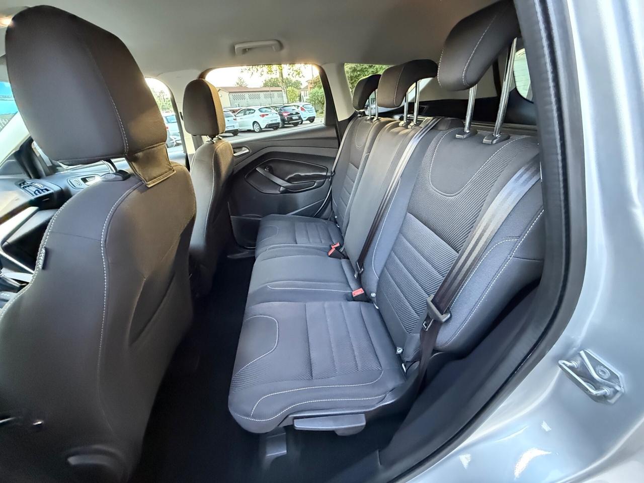 Ford Kuga 2.0 TDCI 140 CV 4WD Powershift