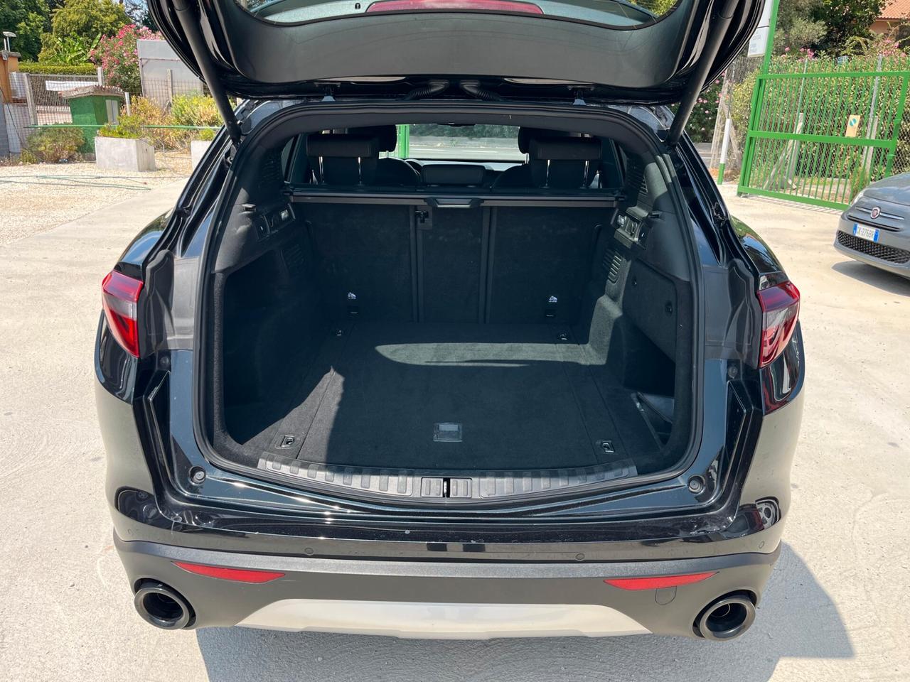 Alfa Romeo Stelvio 2.2 Turbodiesel 160 CV AT8 RWD Business - Unico proprietario - 54.430 KM
