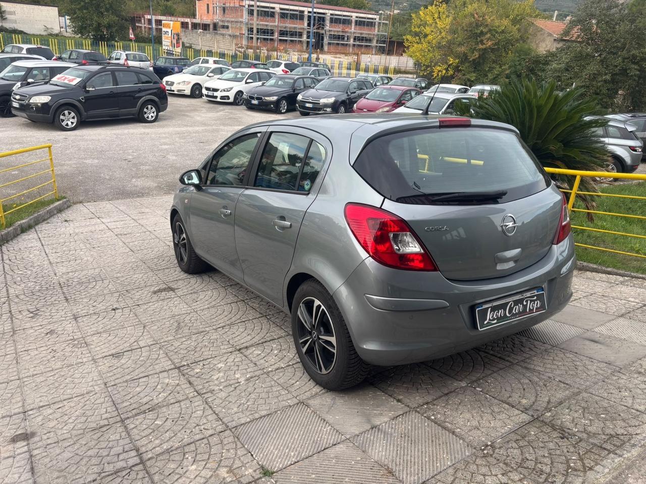 Opel Corsa benzina e metano anno 2013 garantita