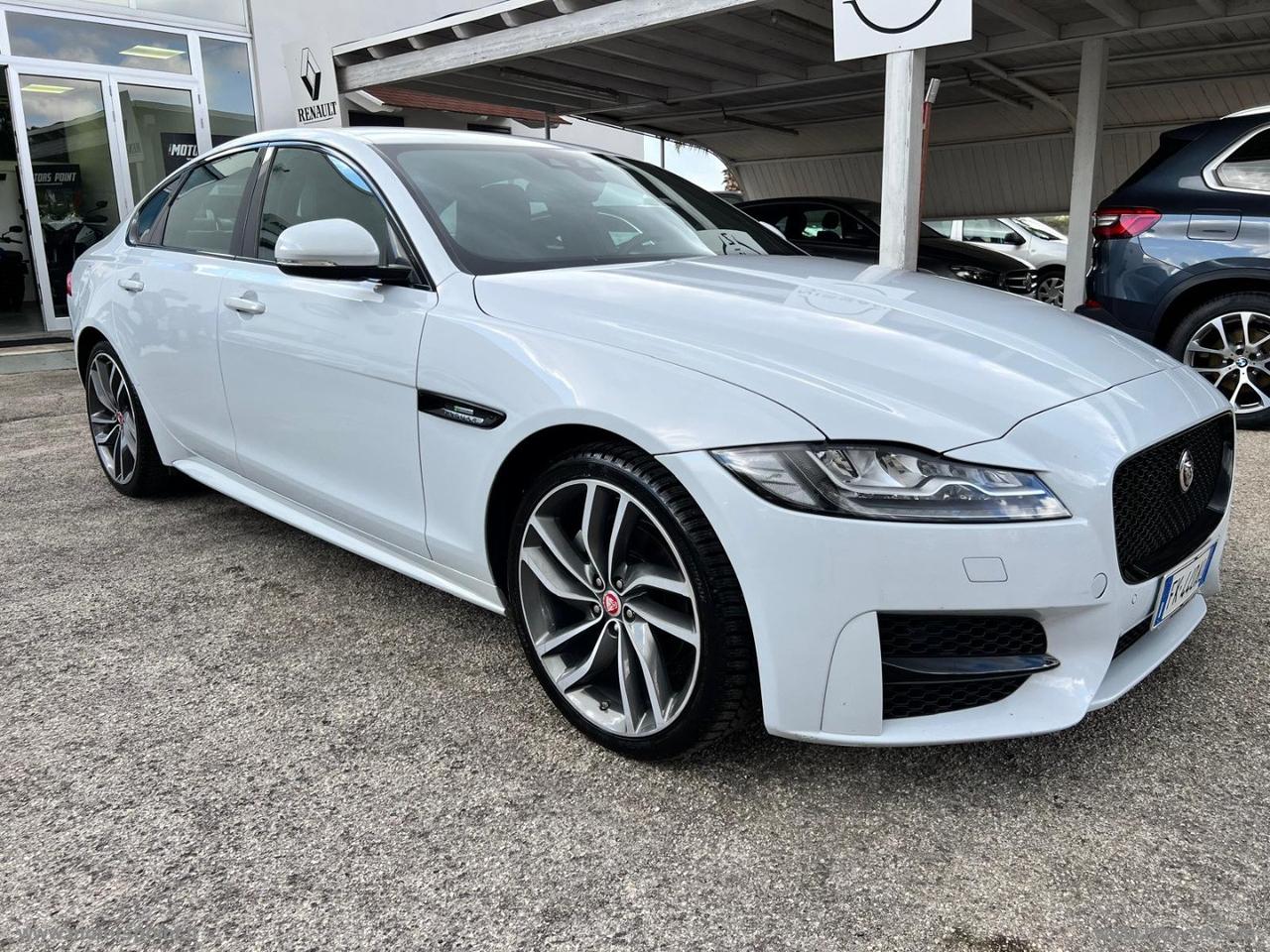 JAGUAR XF 2.0 D 180 CV aut. R-Sport