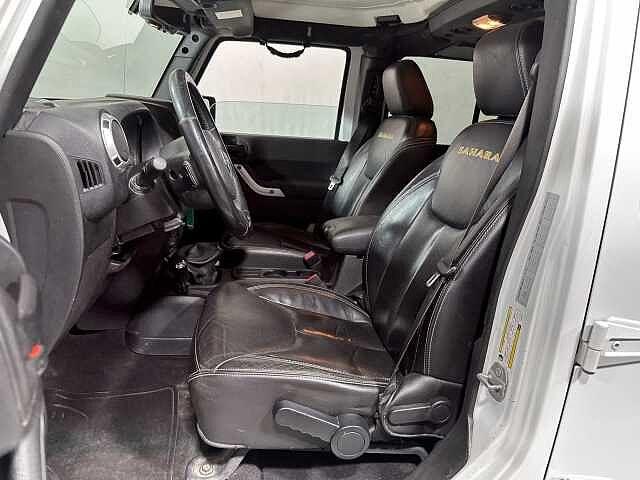 Jeep Wrangler Unlimited 2.8 CRD DPF Sahara
