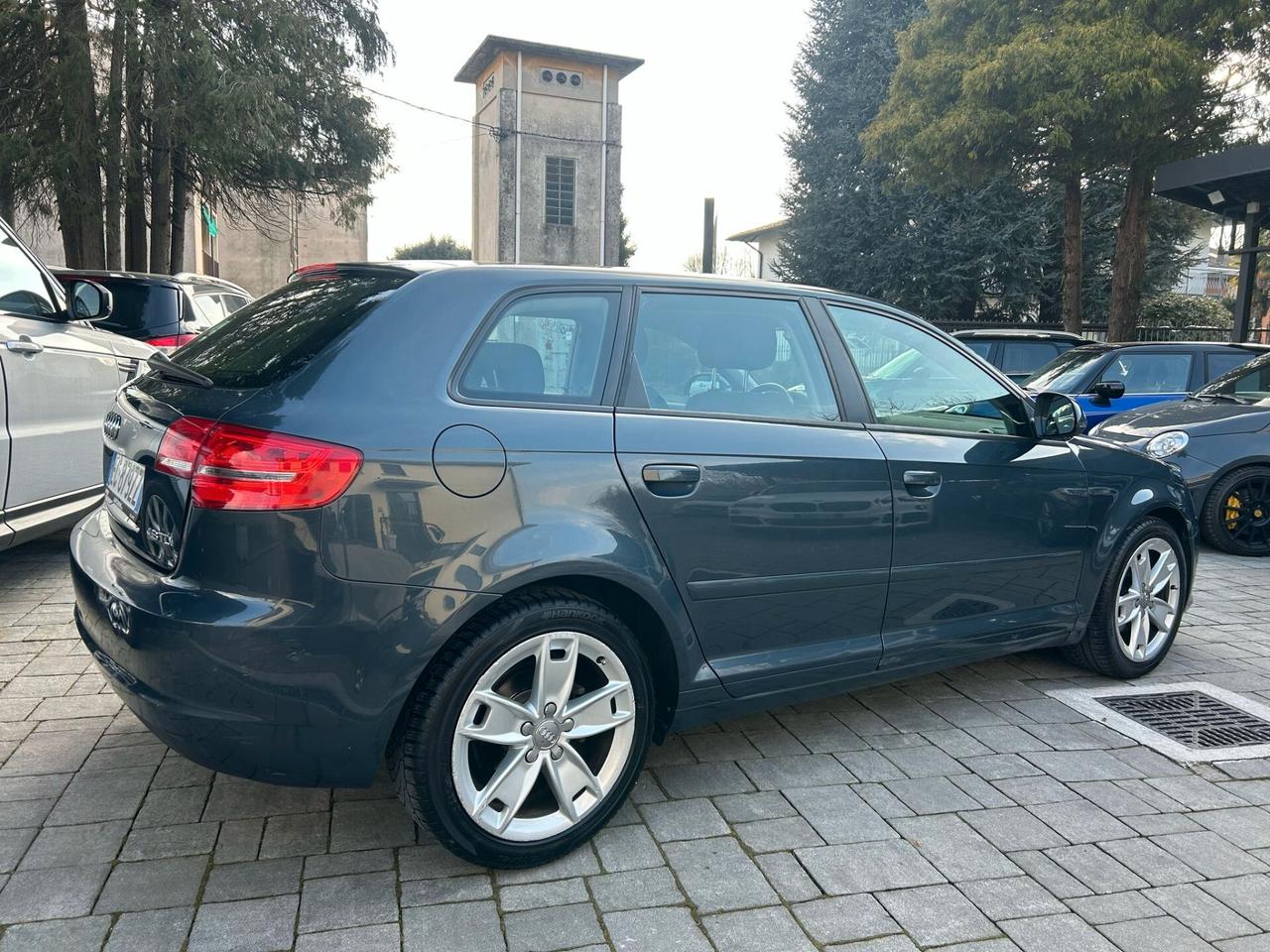 Audi A3 SPB 1.6 TDI 105 CV CR Ambiente