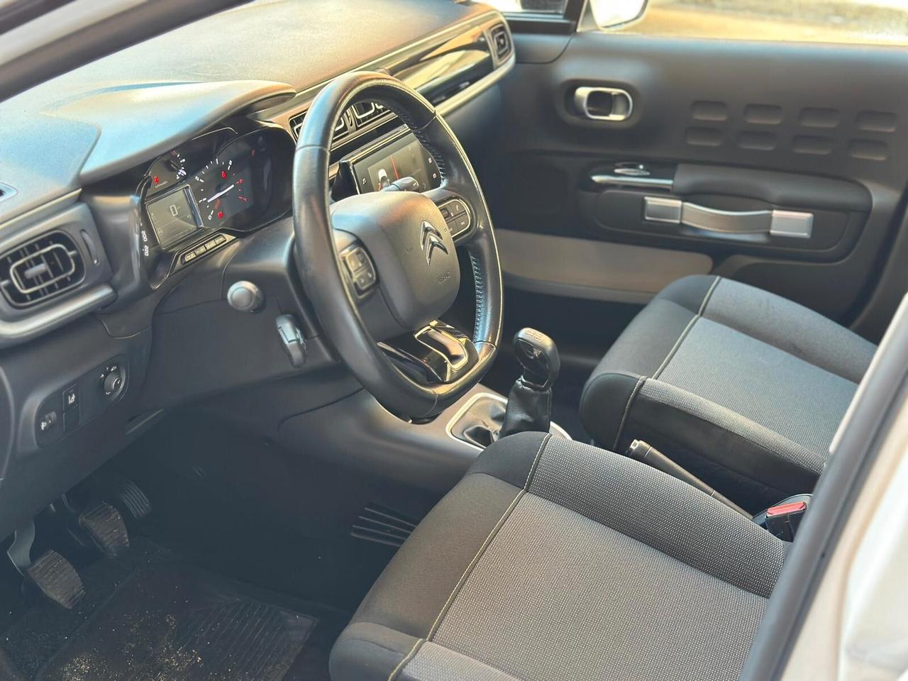 Citroen C3 1.5 BlueHDi 100CV Shine