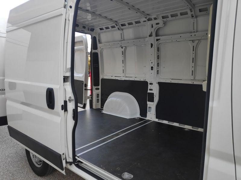 Peugeot Boxer Boxer 333 2.2 BlueHDi 140 S&S PM-TM Furgone*PASSO MEDIO TETTO ALTO*19.000 KM*GARANTITO*3 POSTI*
