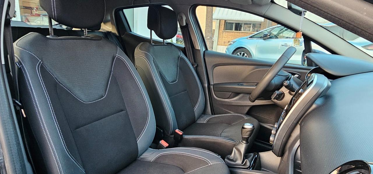 Renault Clio dCi 90 CV Moschino Intens