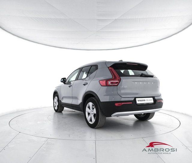 VOLVO XC40 B3 automatico Core