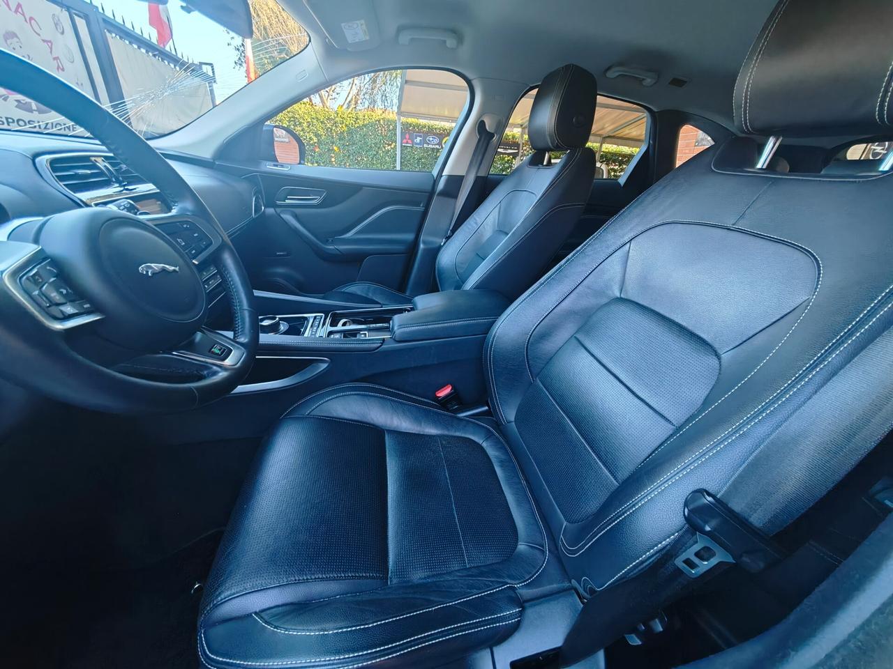 Jaguar F-Pace 2.0 D 180 CV R-Sport