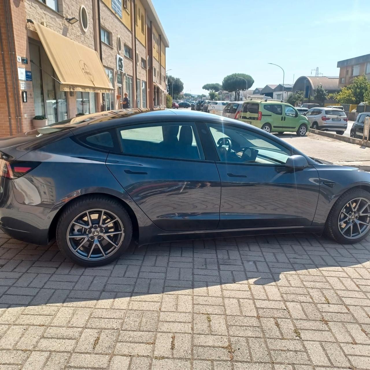 58078KM TESLA GANCIO DI TRAINO AUTONOMIA 408KM