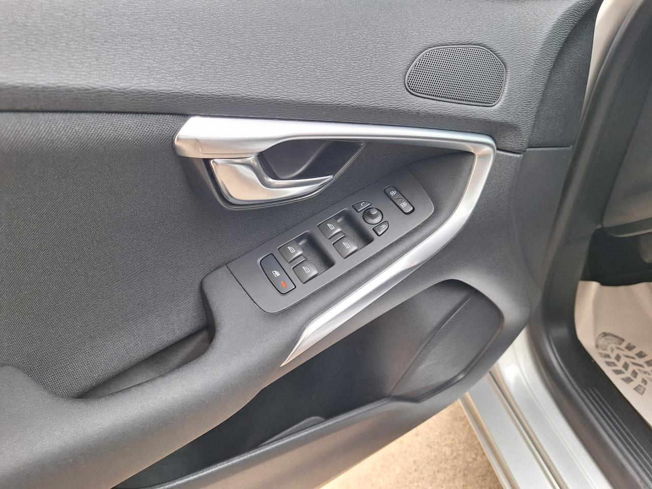 Volvo V40 D2 1.6 DIESEL Kinetic PERFETTA