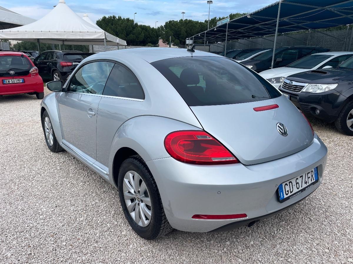 VOLKSWAGEN - Maggiolino - 1.6 TDI Design