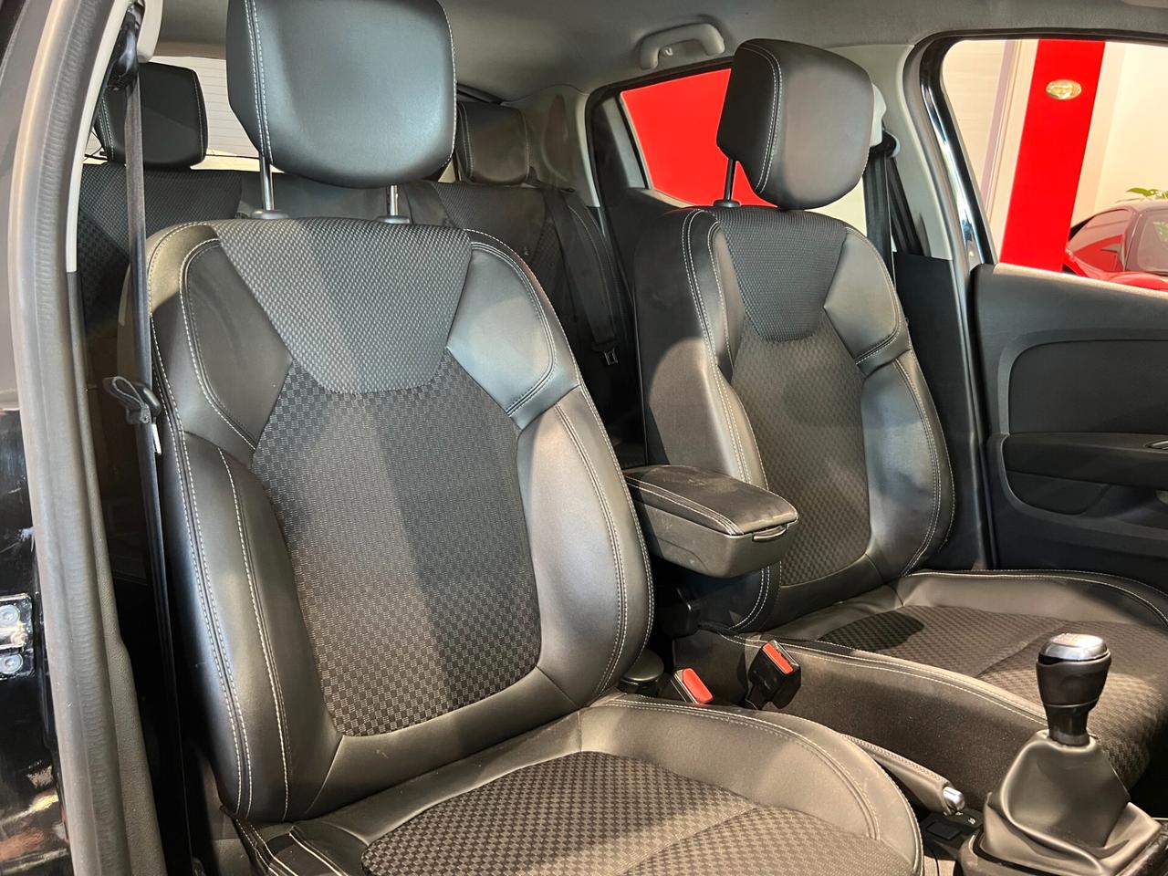 Renault Clio dCi 90 CV 5 porte Intens