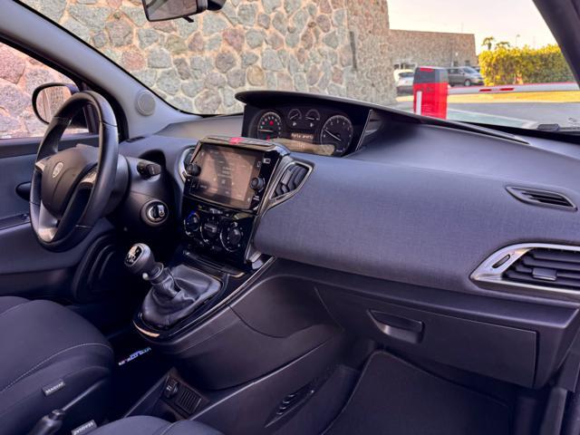 LANCIA Ypsilon 1.0 HYBRID GOLD 5 POSTI+NAVI+SENSORI