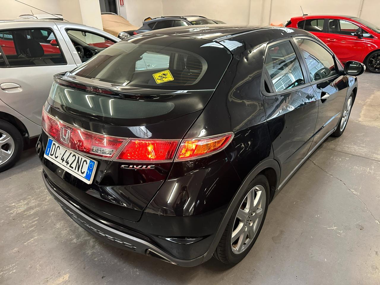 Honda Civic 1.8 i-VTEC 5p. Comfort