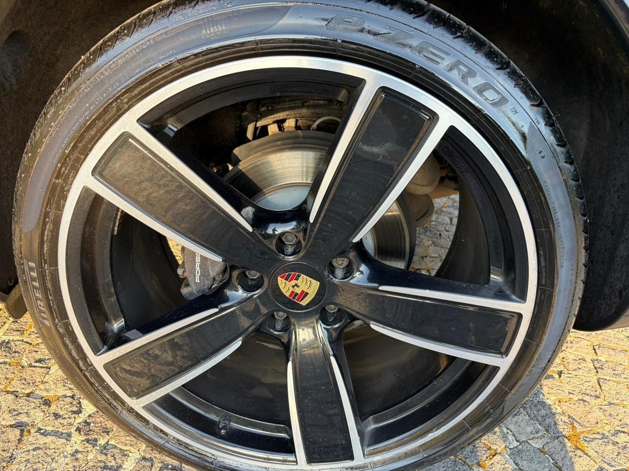 Porsche Cayenne Coupé 3.0 V6 PLATINUM EDITION - Full