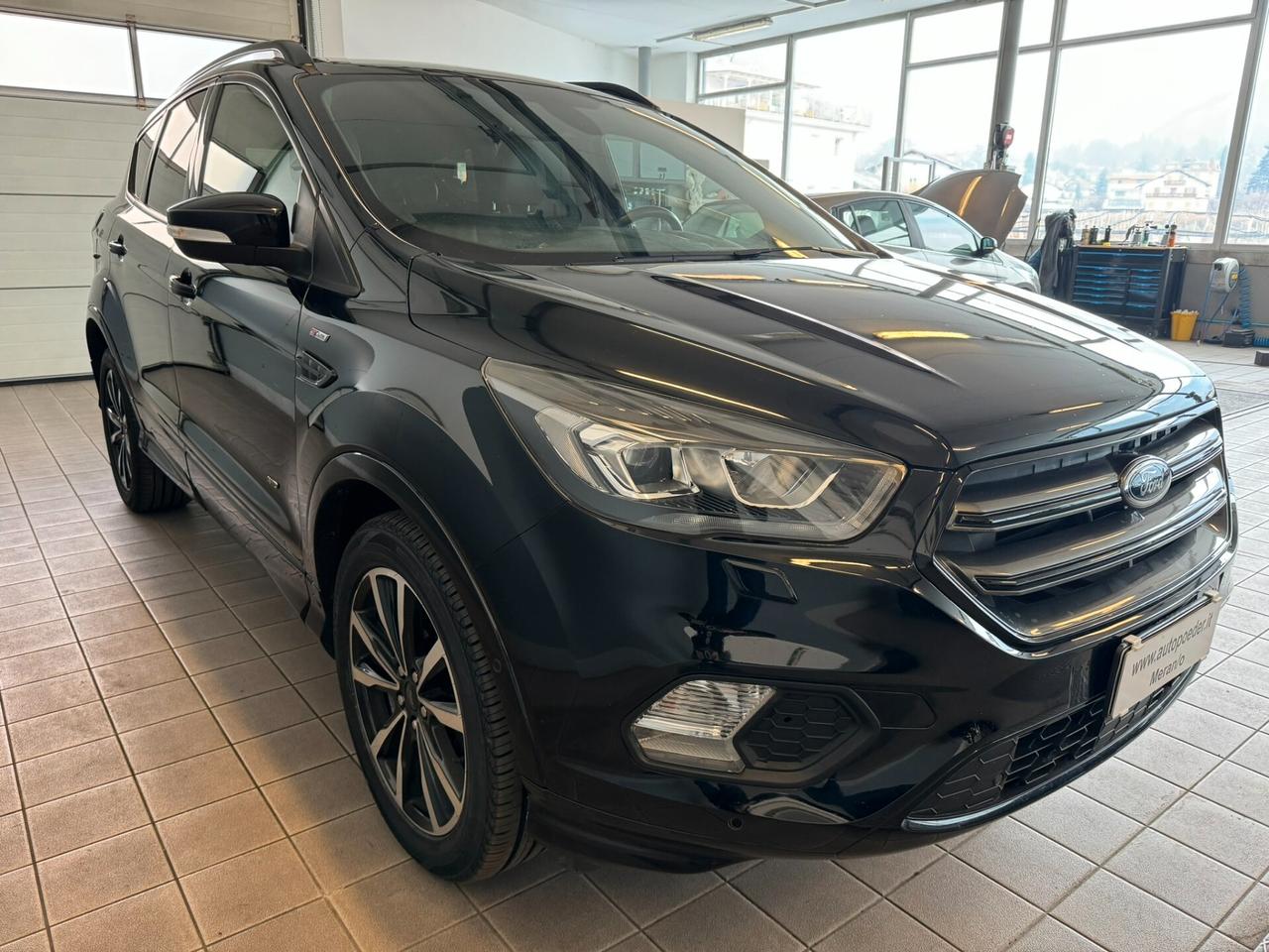 Ford Kuga 2.0 TDCI 180 CV S&S 4WD Powershift ST-Line