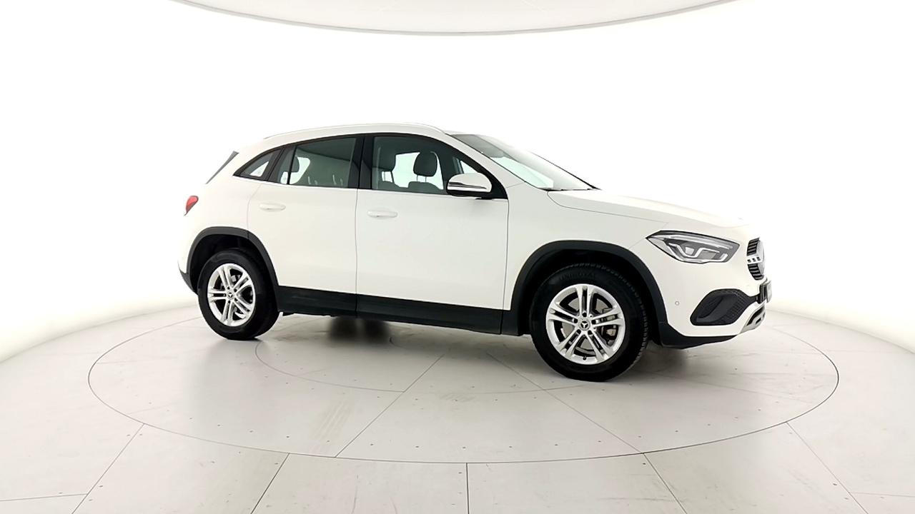 Mercedes-Benz GLA-H247 2020 - GLA 200 d Business auto