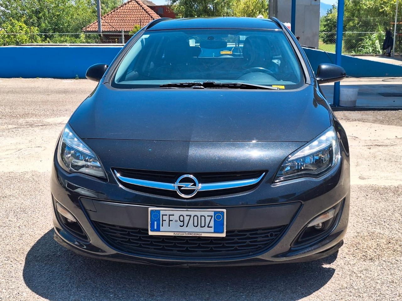 Opel Astra 1.4 Turbo 140CV Sports Tourer GPL Tech Elective