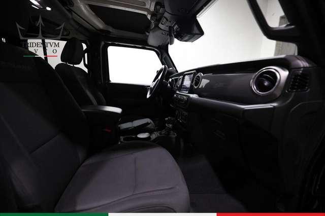 Jeep Gladiator 3.0 V6 Overland 4wd auto