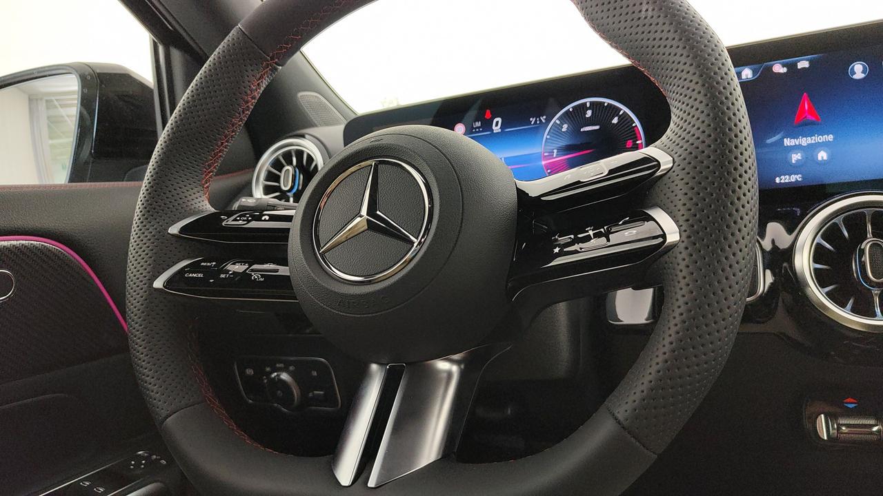 Mercedes-Benz GLA 200 d automatic