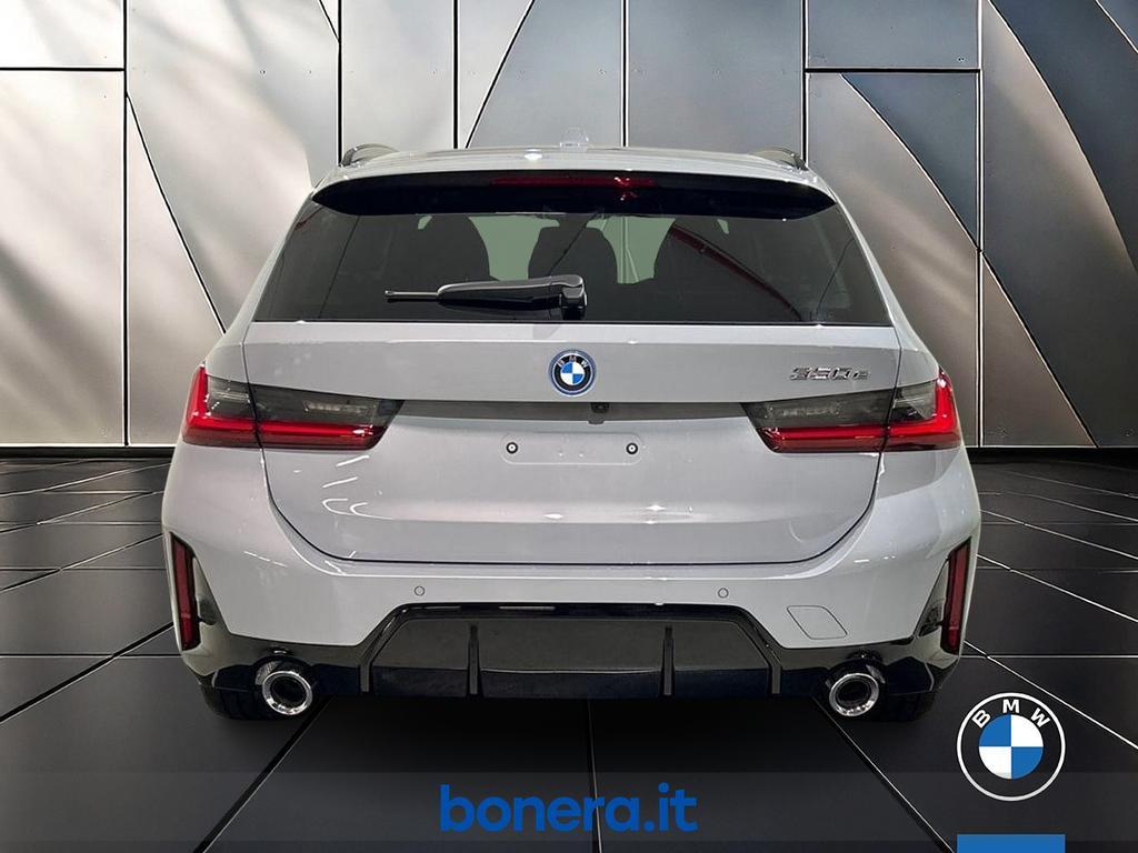BMW Serie 3 Touring 330 e Hybrid Edition Steptronic