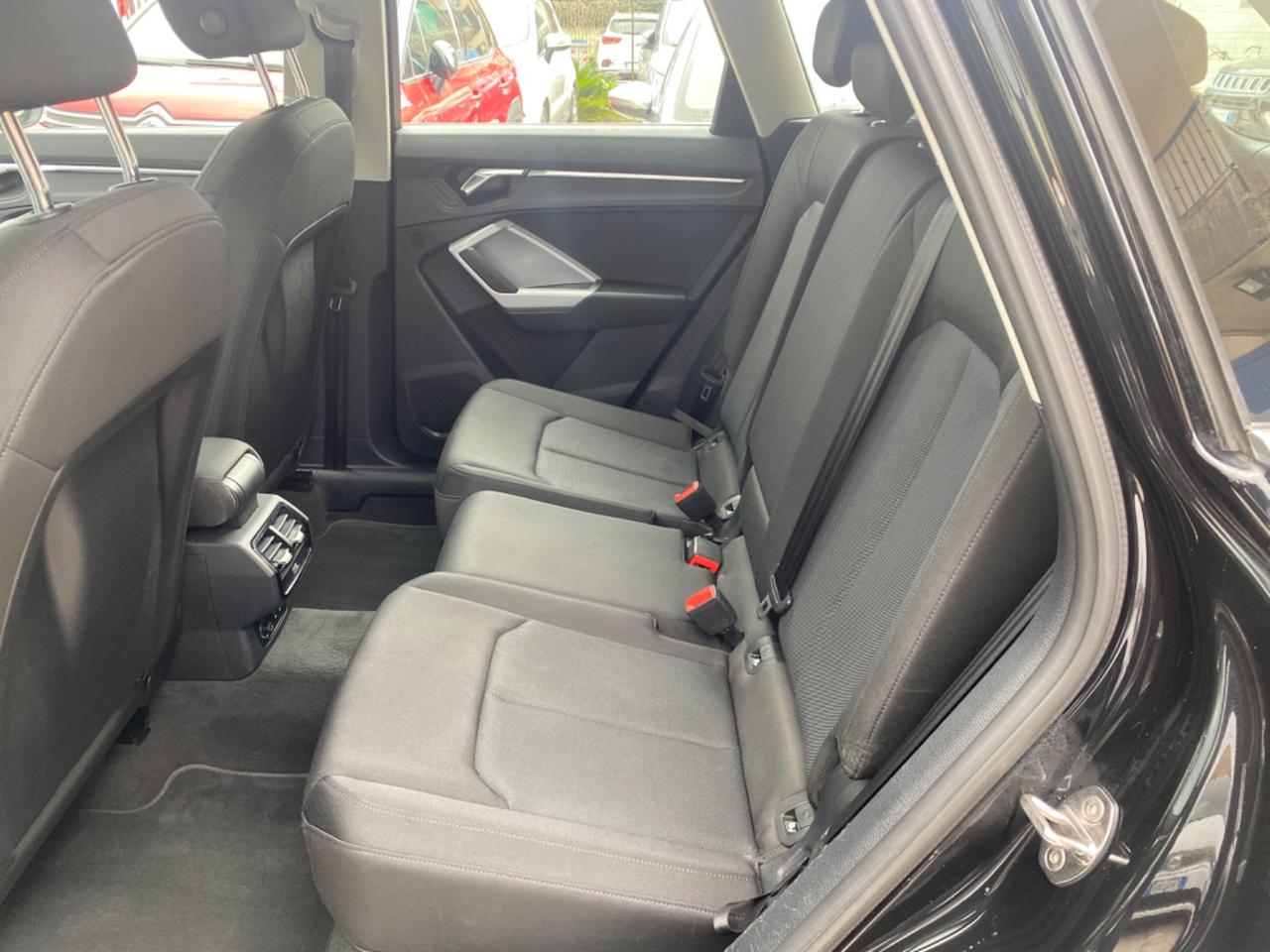 Audi Q3 35 TDI S tronic line edition