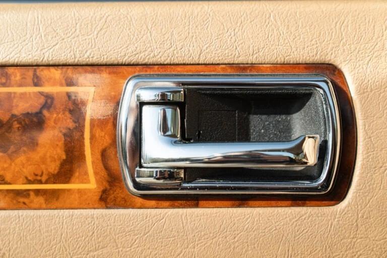 DAIMLER XJ 40 - JAG00075