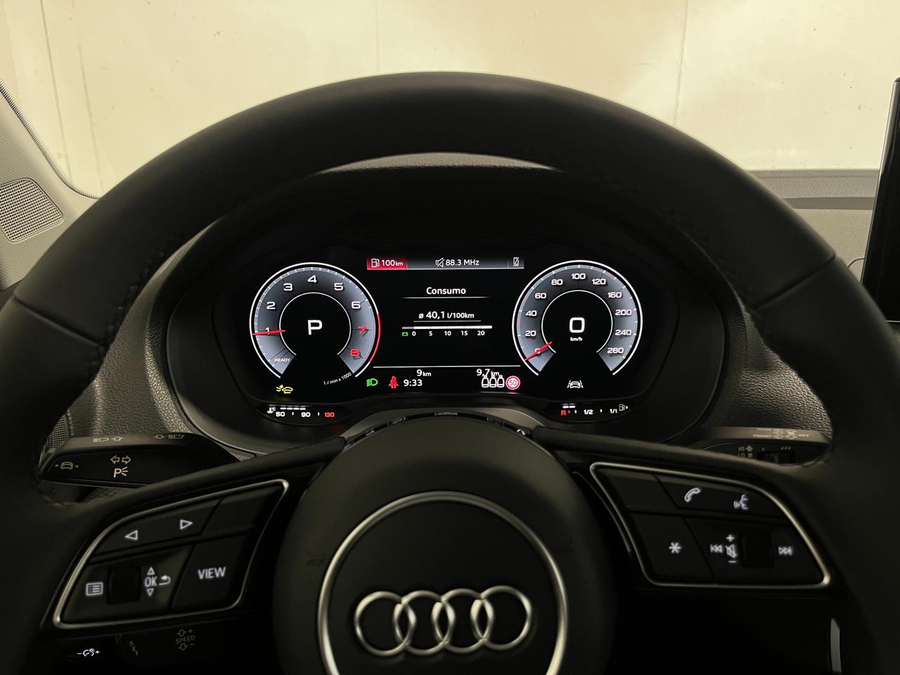 AUDI Q2 35 TFSI S-TRONIC BUSINESS ADVANCED