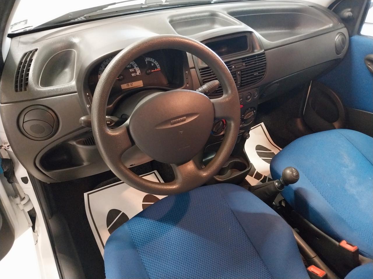 Fiat Punto 1.2i cat 3 porte ELX - ok neopatentati