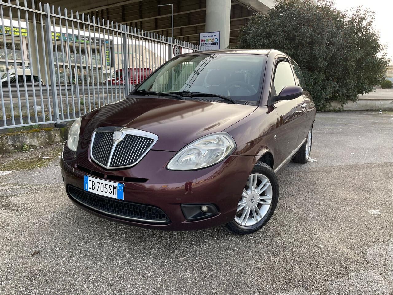 Lancia Ypsilon Restayling 1.3 MJT 75 CV Platino FullPerfett