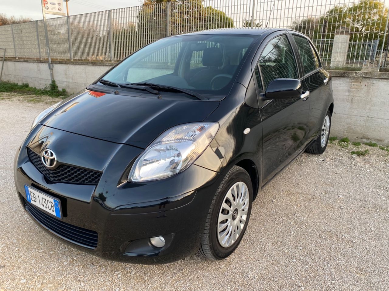 Toyota Yaris 1.4 D-4D DPF 5 porte Sol