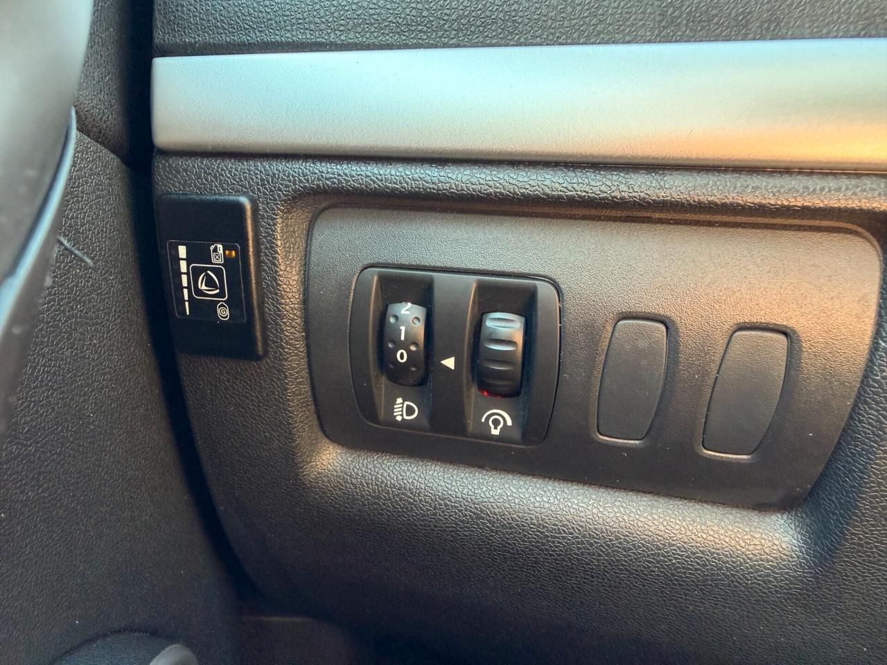 RENAULT CLIO 2010 1.2 BENZINA/GPL 75 CV *TAGLIANDATA