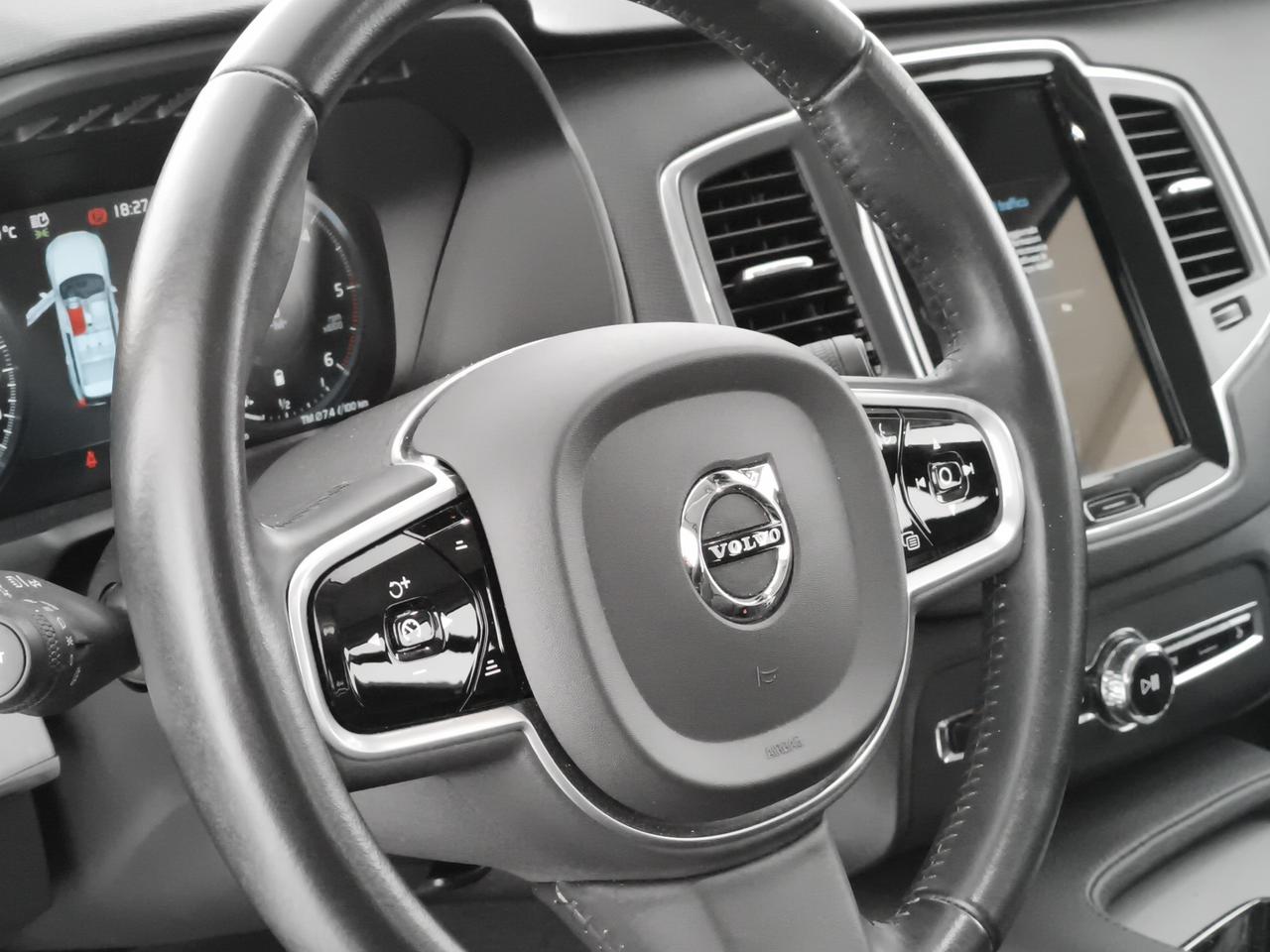 Volvo XC90 2.0 b5 Momentum awd