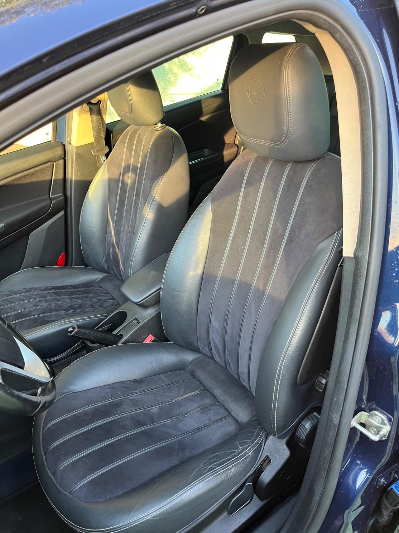 Lancia Delta 1.6 MJT DPF platino