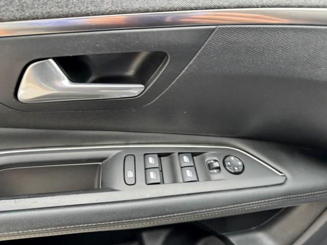 Peugeot 3008 1.5 bluehdi Allure s&s 130cv eat8