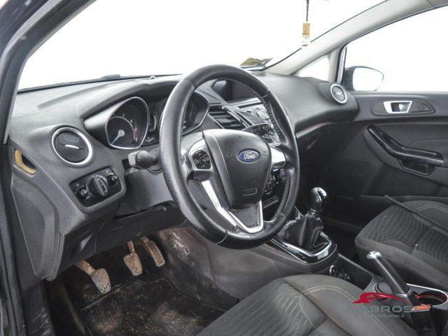 FORD Fiesta 1.4 5p. Bz.- GPL Titanium - PER OPERATORI DEL SETT